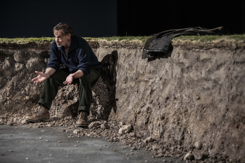 Article 353 du code pénal (théâtre)